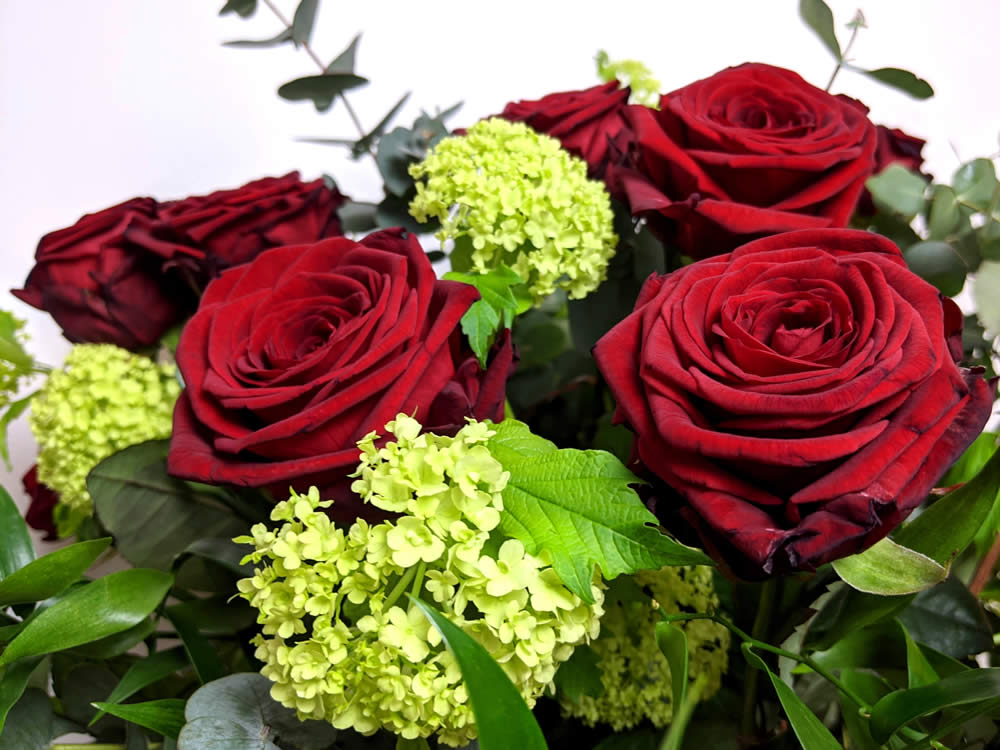 Red Rose Bouquet - Image 8